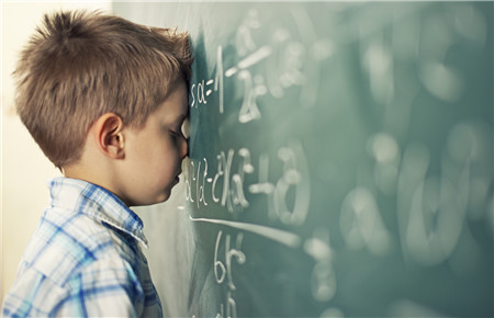 初三學生不愿意上學怎么辦 初三學生不愿意上學怎么辦