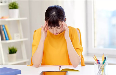 12歲小孩不想上學怎么辦 12歲小孩不想上學怎么辦