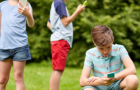 　孩子迷戀網絡不想上學怎么引導