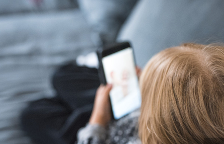 孩子沉迷看小說(shuō)怎么辦