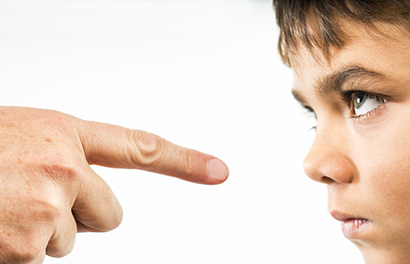 青春期孩子打罵父母怎么辦