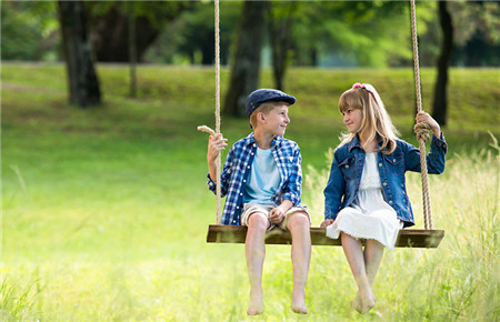 14歲女孩早戀怎么辦