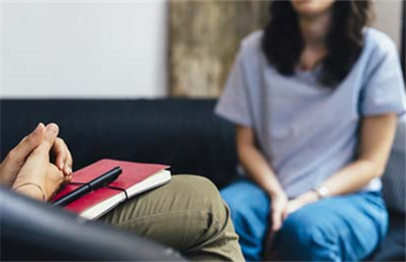 14歲自卑內向怎么辦