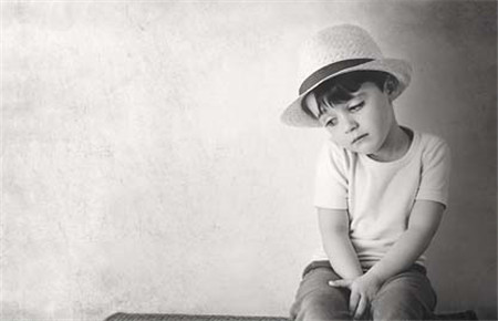 九歲孩子偷錢說謊,家長該怎么教育?