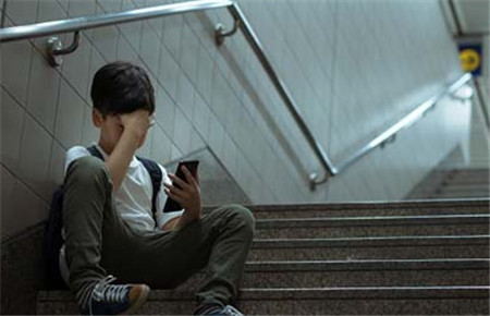 膽小內向的孩子怎么辦 膽小內向的孩子怎么辦