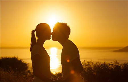 發現高三的兒子在談戀愛怎么辦