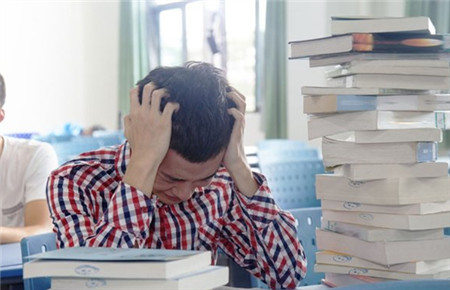 不喜歡去學(xué)校怎么辦 不喜歡去學(xué)校怎么辦