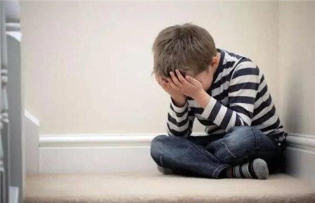 10歲孩子總是頂嘴怎么辦