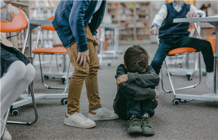 初二的孩子不愿意上學怎么辦