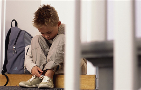 初二孩子逃課怎么辦