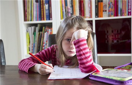 10歲的孩子不寫作業怎么辦 10歲的孩子不寫作業怎么辦