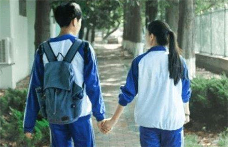 14歲男孩子早戀怎么引導(dǎo)