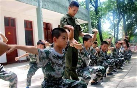 怎樣培養(yǎng)孩子堅(jiān)強(qiáng)的意志力