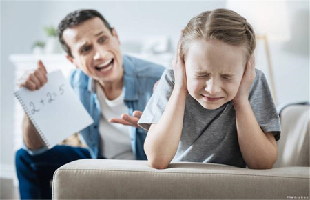 14歲的孩子脾氣暴躁易怒怎么辦 14歲的孩子脾氣暴躁易怒怎么辦