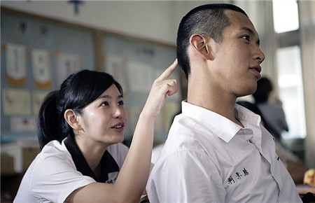 孩子早戀怎么處理比較好