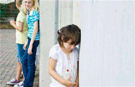 八歲男孩膽小怎么辦