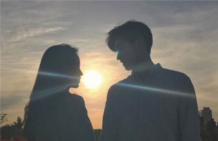 初二的女兒早戀了怎么辦 初二的女兒早戀了怎么辦