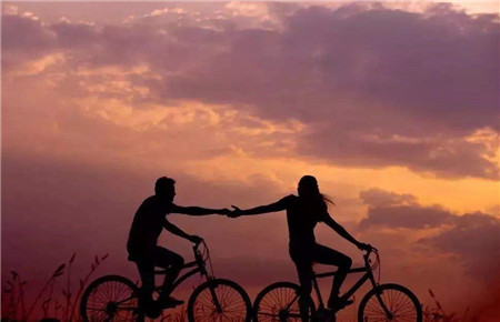 初二的女兒早戀了怎么辦 初二的女兒早戀了怎么辦