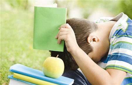 孩子對讀書不感興趣怎么辦 孩子對讀書不感興趣怎么辦