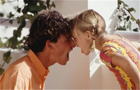 小孩子易怒發(fā)脾氣控制不住