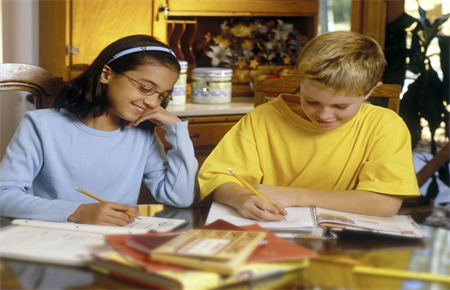 孩子互相攀比怎么辦