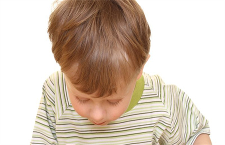 小孩太自私了怎么辦