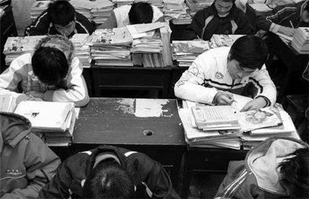 初中孩子不去學校怎么辦