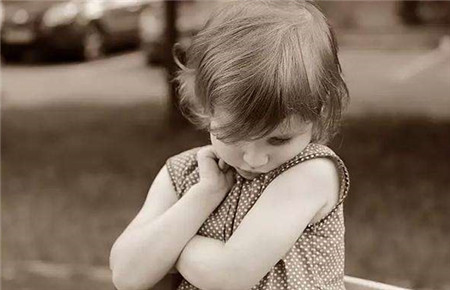 孩子不愛說話不愛與人溝通怎么辦 孩子不愛說話不愛與人溝通怎么辦