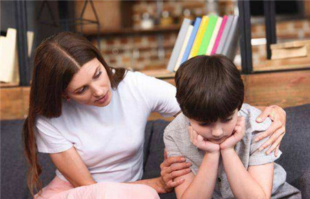 兒童不愛和別人交流怎么辦