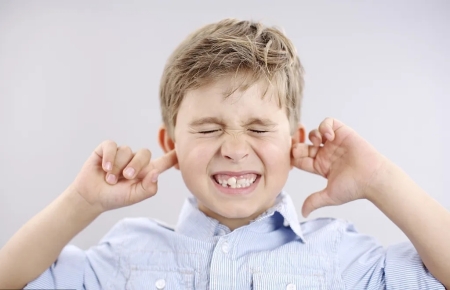 孩子八歲特別叛逆不聽話怎么辦