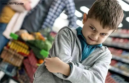 孩子頂撞老師父母怎樣處理 孩子頂撞老師父母怎樣處理