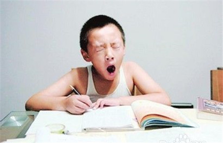 孩子不想寫寒假作業怎么辦 孩子不想寫寒假作業怎么辦