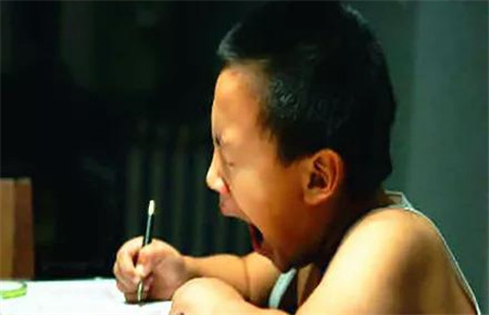 家長如何配合老師的工作？