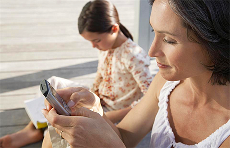 孩子頂嘴不尊重爸媽