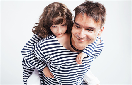 十五歲女兒不聽話不想管了