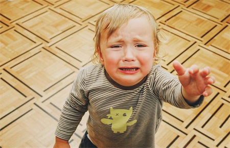 孩子偷拿東西還撒謊的原因