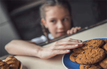 8歲孩子偷東西應該怎樣教育