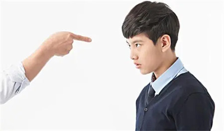 青春期的叛逆孩子怎么教育 青春期的叛逆孩子怎么教育
