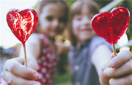 孩子早戀的主要原因 孩子早戀的主要原因