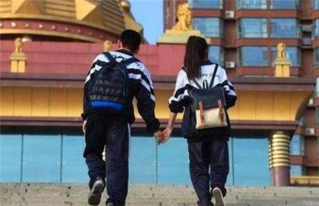 如何對待早戀的孩子 如何對待早戀的孩子