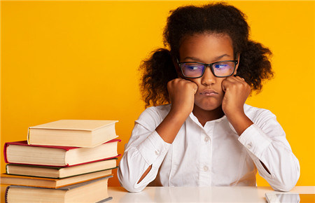 14歲孩子厭學怎么教育 14歲孩子厭學怎么教育