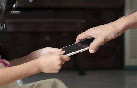 孩子網(wǎng)絡(luò)成癮的原因