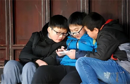 孩子網絡成癮的外部原因