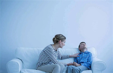 青少年撒謊有什么表現(xiàn) 青少年撒謊有什么表現(xiàn)