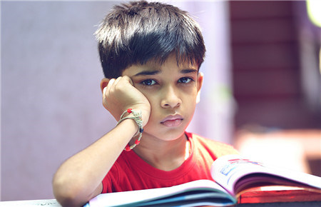 家長怎樣管教離家出走的孩子