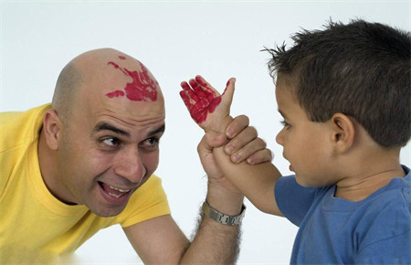 如何對待性格內向的孩子