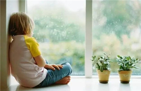 孩子不自信的常見表現(xiàn) 孩子不自信的常見表現(xiàn)