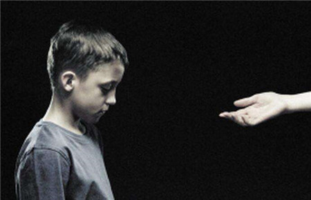 孩子膽小內向的主要原因 孩子膽小內向的主要原因