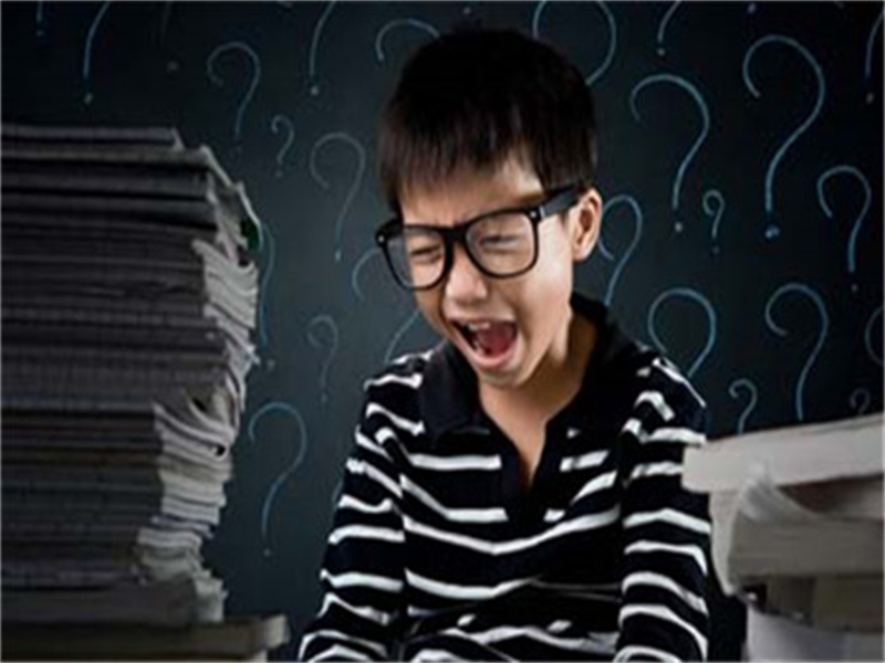 青少年封閉式教育學校,暴躁易怒 青少年封閉式教育學校,暴躁易怒