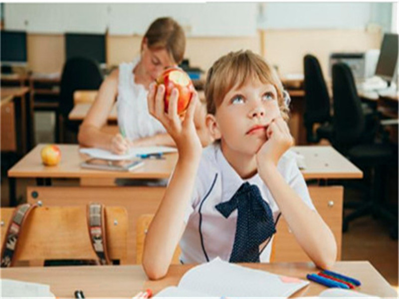 孩子不太會說話不會跟人溝通怎么辦